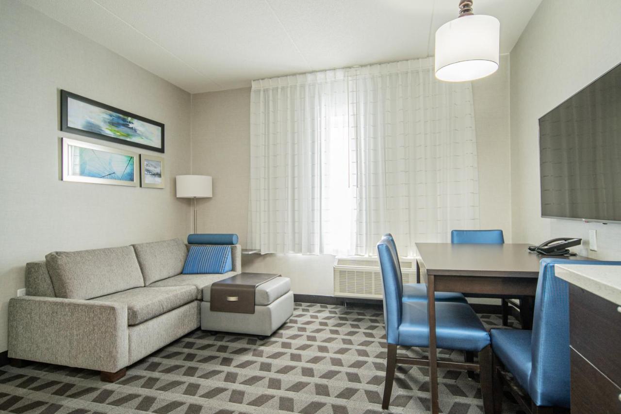 ทาวน์เพลซ สวีท บาย แมริออท แบรนต์ฟอร์ด แอนด์ คอนเฟอเรนซ์ เซ็นเตอร์ Hotel Brantford ภายนอก รูปภาพ