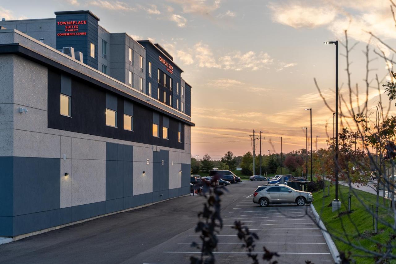 ทาวน์เพลซ สวีท บาย แมริออท แบรนต์ฟอร์ด แอนด์ คอนเฟอเรนซ์ เซ็นเตอร์ Hotel Brantford ภายนอก รูปภาพ