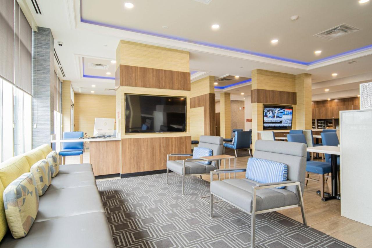 ทาวน์เพลซ สวีท บาย แมริออท แบรนต์ฟอร์ด แอนด์ คอนเฟอเรนซ์ เซ็นเตอร์ Hotel Brantford ภายนอก รูปภาพ