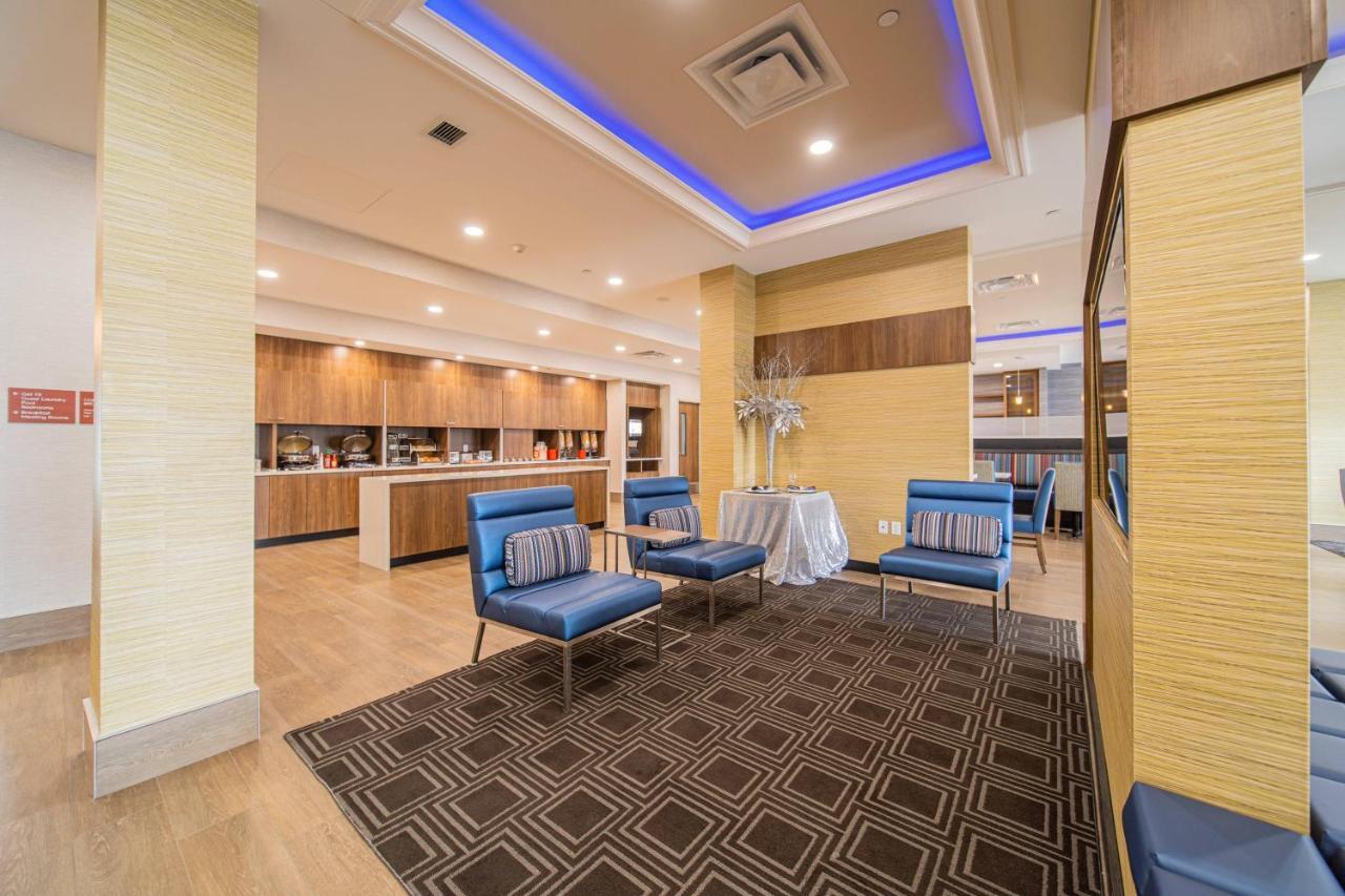 ทาวน์เพลซ สวีท บาย แมริออท แบรนต์ฟอร์ด แอนด์ คอนเฟอเรนซ์ เซ็นเตอร์ Hotel Brantford ภายนอก รูปภาพ