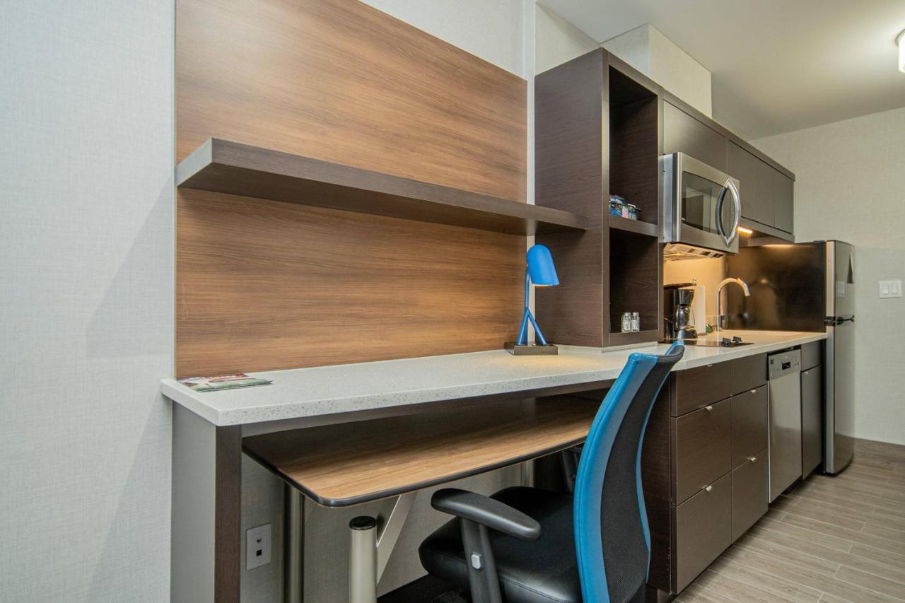 ทาวน์เพลซ สวีท บาย แมริออท แบรนต์ฟอร์ด แอนด์ คอนเฟอเรนซ์ เซ็นเตอร์ Hotel Brantford ภายนอก รูปภาพ