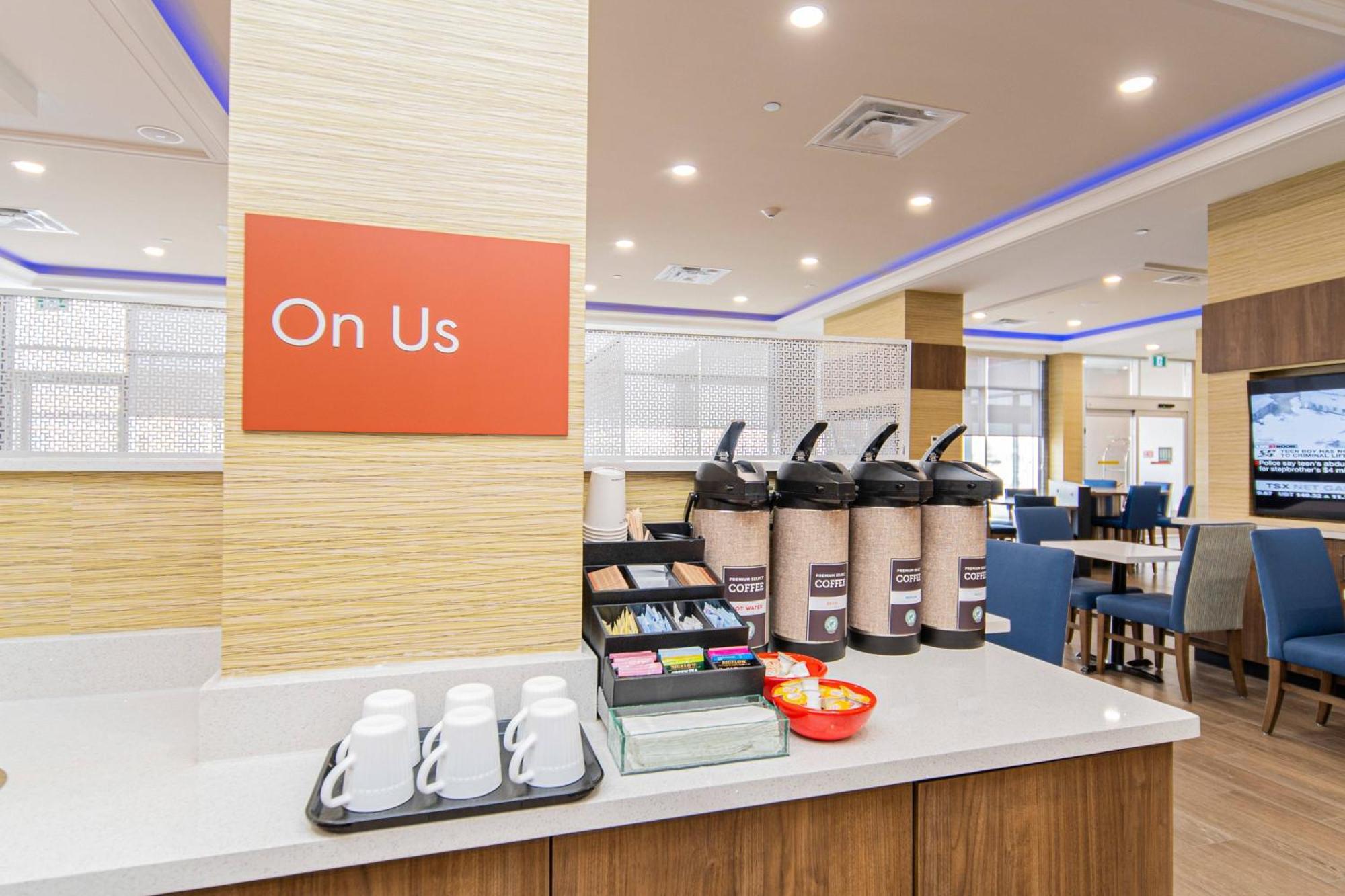 ทาวน์เพลซ สวีท บาย แมริออท แบรนต์ฟอร์ด แอนด์ คอนเฟอเรนซ์ เซ็นเตอร์ Hotel Brantford ภายนอก รูปภาพ