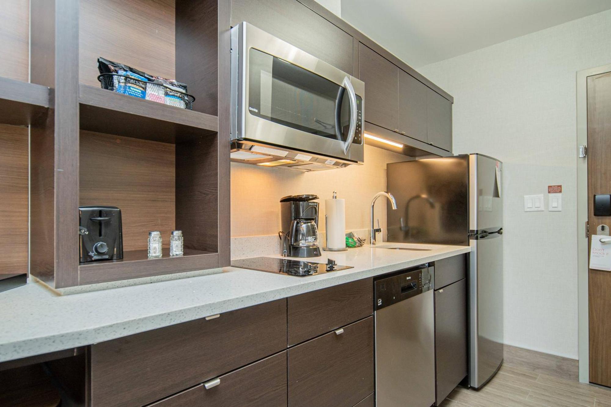 ทาวน์เพลซ สวีท บาย แมริออท แบรนต์ฟอร์ด แอนด์ คอนเฟอเรนซ์ เซ็นเตอร์ Hotel Brantford ภายนอก รูปภาพ