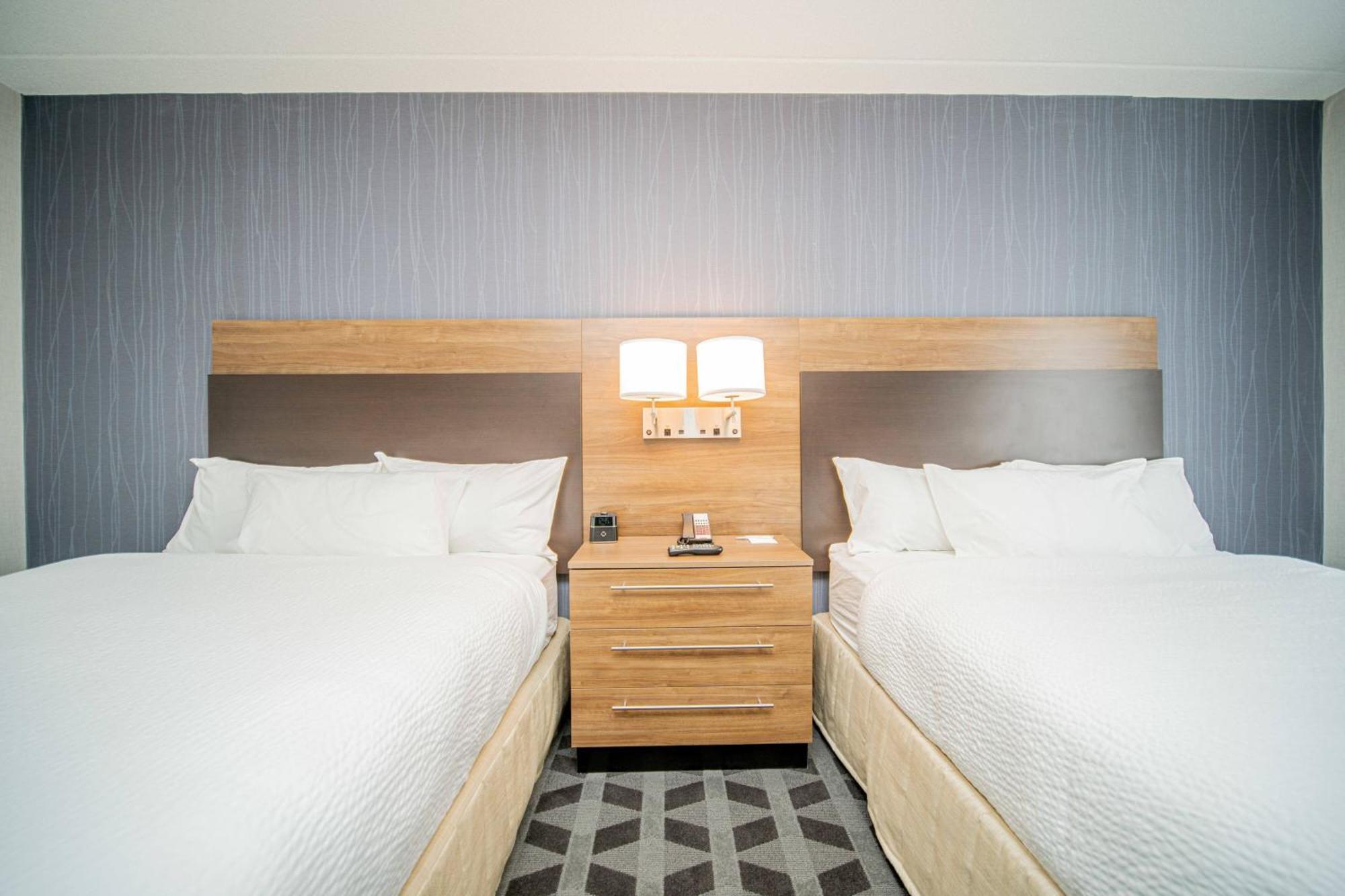 ทาวน์เพลซ สวีท บาย แมริออท แบรนต์ฟอร์ด แอนด์ คอนเฟอเรนซ์ เซ็นเตอร์ Hotel Brantford ภายนอก รูปภาพ